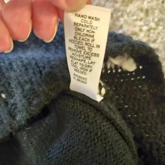 Trouve Plaid /Grid Pattern Black & White Sweater w/ Braided, Size Small - Picture 8 of 8